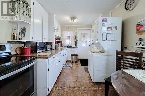 72 East 32Nd Street, Hamilton, ON - Indoor