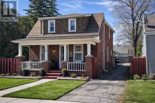72 East 32Nd Street, Hamilton, ON - Outdoor With Deck Patio Veranda With Facade