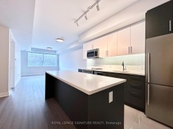 210-664 Spadina Avenue Toronto, ON M5S 0G4
