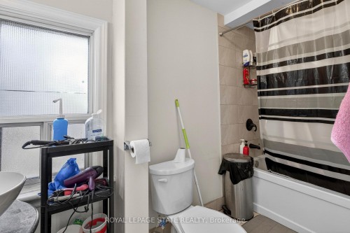 91 Royal Avenue, Hamilton, ON - Indoor Photo Showing Other Room
