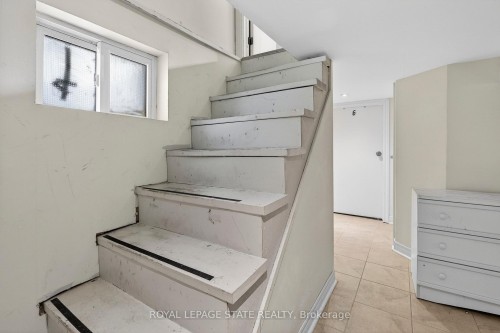 91 Royal Avenue, Hamilton, ON - Indoor