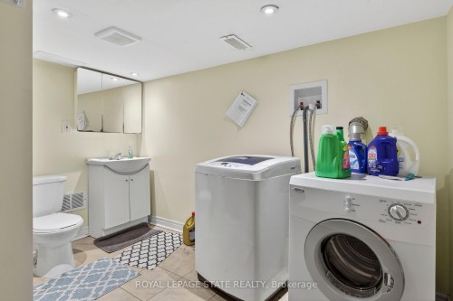 91 Royal Avenue, Hamilton, ON - Indoor Photo Showing Laundry Room