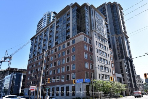 603-150 Main Street W, Hamilton, ON - Outdoor With Facade