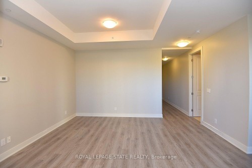 603-150 Main Street W, Hamilton, ON - Indoor Photo Showing Other Room
