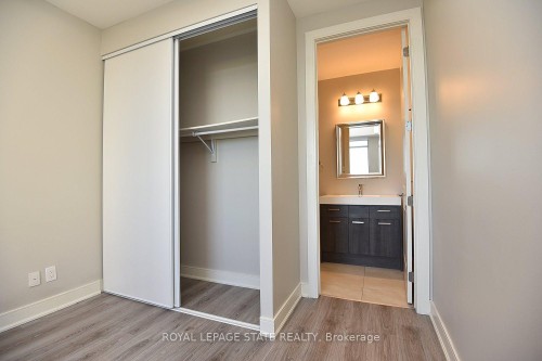 603-150 Main Street W, Hamilton, ON - Indoor Photo Showing Other Room