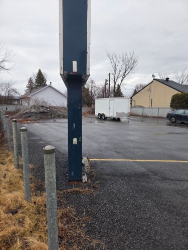 Stationnement - 175 Boul. St-Luc, Saint-Jean-Sur-Richelieu, QC - Outdoor
