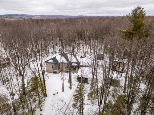 Façade - 154 Ch. Du Roi, Saint-Hippolyte, QC - Outdoor With View