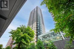 905 - 40 NEPEAN STREET Ottawa, ON K2P 0X5