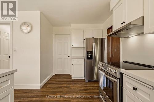 3 Postans Path, Hamilton, ON - Indoor Photo Showing Kitchen