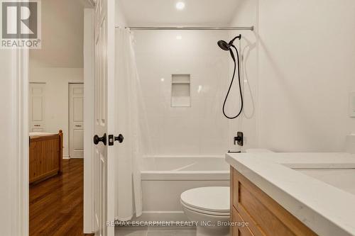 3 Postans Path, Hamilton, ON - Indoor Photo Showing Bathroom