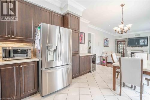 3220 Sorrento Crescent, Burlington, ON - Indoor