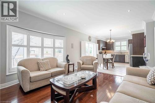3220 Sorrento Crescent, Burlington, ON - Indoor Photo Showing Living Room