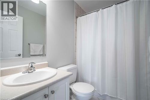 3220 Sorrento Crescent, Burlington, ON - Indoor Photo Showing Bathroom