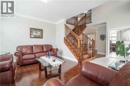 3220 Sorrento Crescent, Burlington, ON - Indoor Photo Showing Living Room