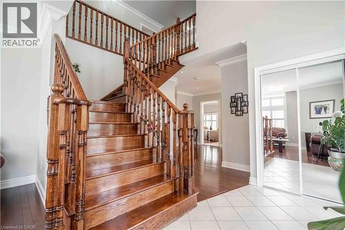 3220 Sorrento Crescent, Burlington, ON - Indoor Photo Showing Other Room