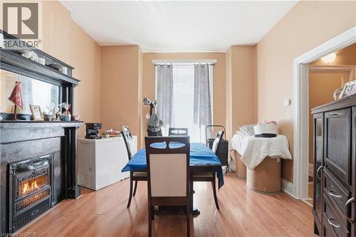 211 West Avenue N, Hamilton, ON - Indoor With Fireplace