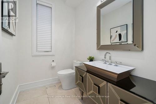 Bathroom - 63 Troy Street, Mississauga, ON - Indoor Photo Showing Bathroom