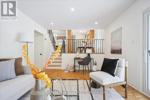 3655 Burnbrae Drive, Mississauga, ON - Indoor