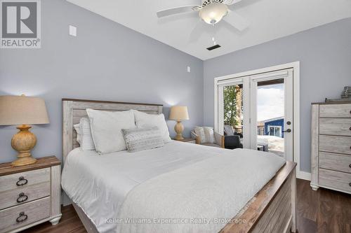 1749 Champlain Road, Tiny, ON - Indoor Photo Showing Bedroom