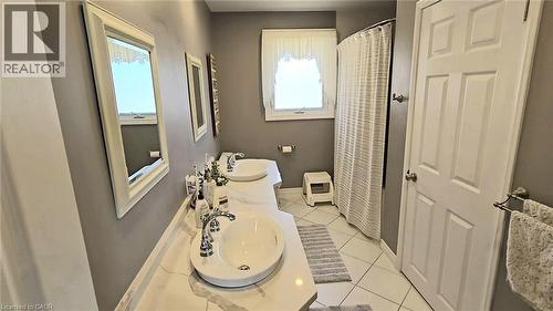 101 Lang Crescent, Kitchener, ON - Indoor Photo Showing Bathroom