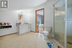 3 pc Ensuite-Bedroom 2 - 