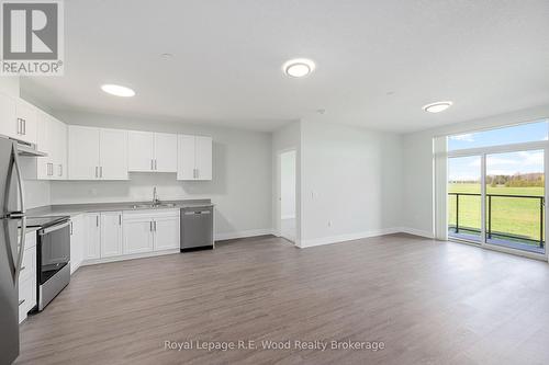 62 First Street, Tillsonburg, ON - Indoor Photo Showing Kitchen