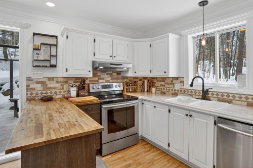 Cuisine - 1591 Rue Charlebois, Prévost, QC - Indoor Photo Showing Kitchen With Double Sink
