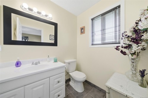 6728 Eakin Dr, Sooke, BC 