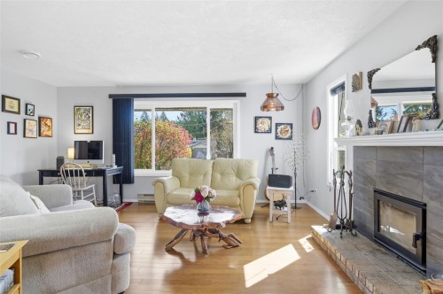 6728 Eakin Dr, Sooke, BC 