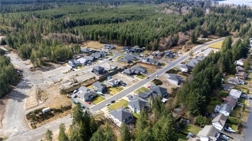 145 Edgewood Dr, Lake Cowichan, BC 