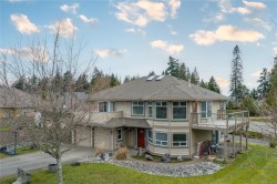 615 Chinook Ave Parksville, BC V9P 1A5