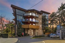 301-2850 Aldwynd Rd Langford, BC V9B 3S7