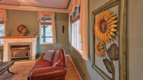 5312 Kennedy Road, Cranbrook, BC - Indoor With Fireplace