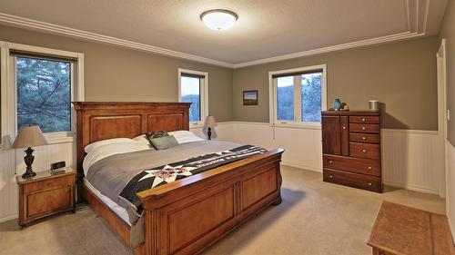 5312 Kennedy Road, Cranbrook, BC - Indoor Photo Showing Bedroom