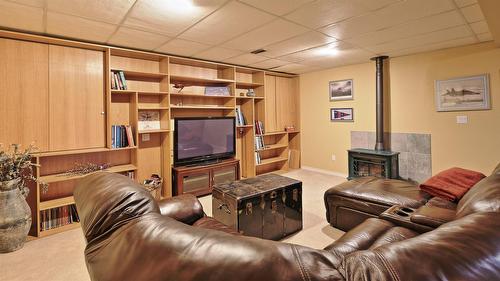 5312 Kennedy Road, Cranbrook, BC - Indoor With Fireplace