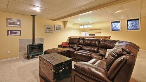 5312 Kennedy Road, Cranbrook, BC - Indoor With Fireplace