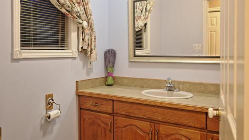 5312 Kennedy Road, Cranbrook, BC - Indoor Photo Showing Bathroom