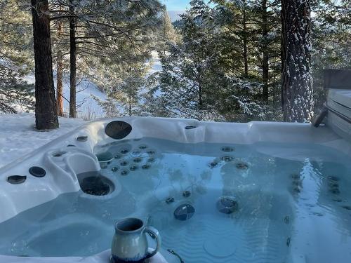 5312 Kennedy Road, Cranbrook, BC - Outdoor