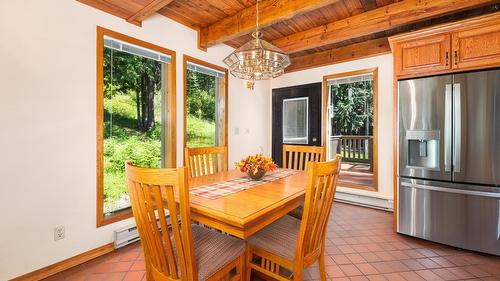 2093 Corn Creek Road, Creston, BC - Indoor Photo Showing Dining Room
