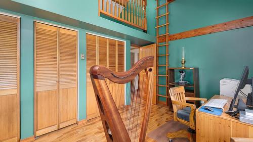 2093 Corn Creek Road, Creston, BC - Indoor