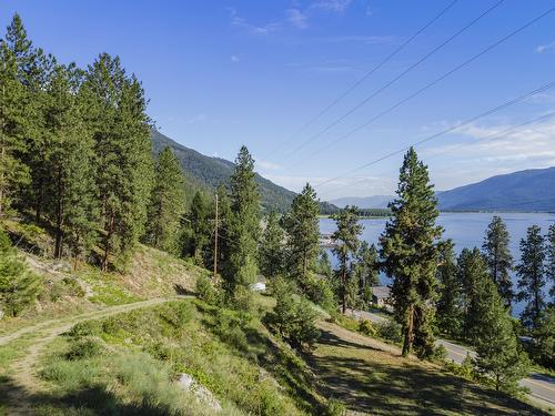 9442 3A Highway, Kuskanook, BC 