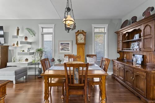 18-420 20Th Avenue, Creston, BC - Indoor Photo Showing Dining Room