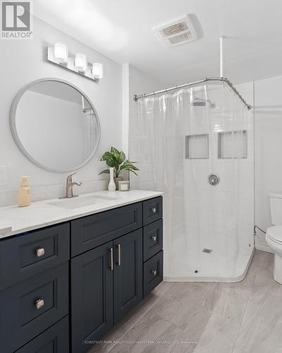137 Donald Street, Kitchener, ON - Indoor Photo Showing Bathroom