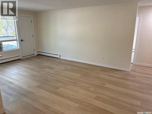 35 42 Spence Street, Regina, SK - Indoor Photo Showing Other Room