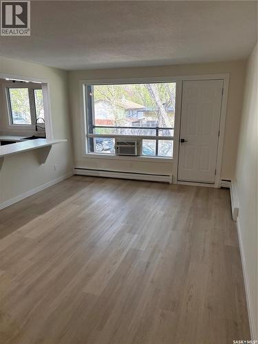 35 42 Spence Street, Regina, SK - Indoor Photo Showing Other Room