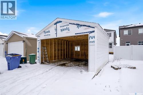 4736 Buckingham Drive E, Regina, SK - Outdoor