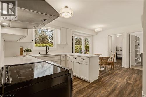 3 Postans Path, Ancaster, ON - Indoor Photo Showing Kitchen