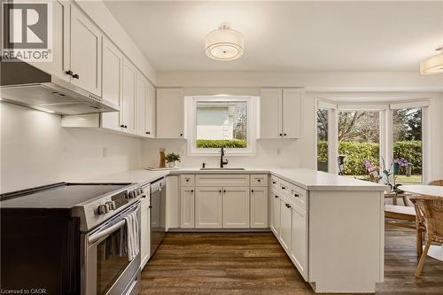 3 Postans Path, Ancaster, ON - Indoor Photo Showing Kitchen