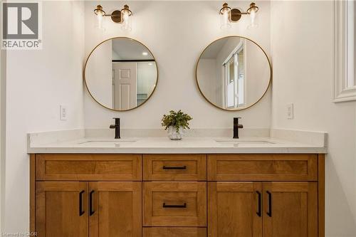 3 Postans Path, Ancaster, ON - Indoor Photo Showing Bathroom