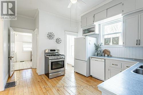 971 Elias Street, London East (East G), ON - Indoor Photo Showing Kitchen